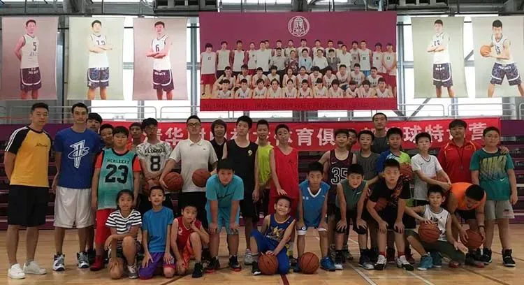 如何使用专业设备进行高效的篮板训练?_0